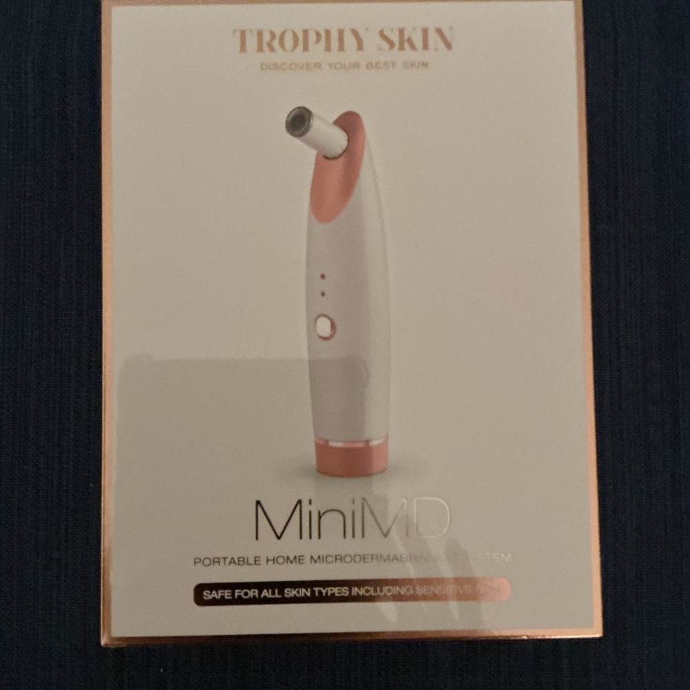 MiniMD Microdermabrasion System - White and Pink